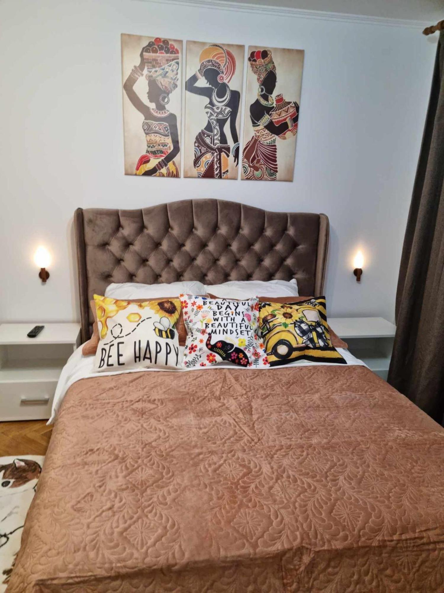 Lovely 2 Bedrooms Flat Cornelia- Central Corabia Extérieur photo